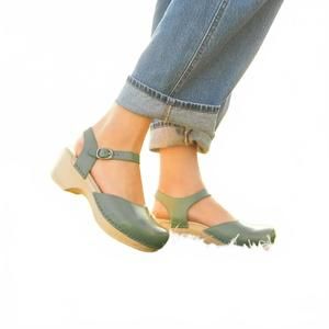 NEW DANSKO women sam sandal in green